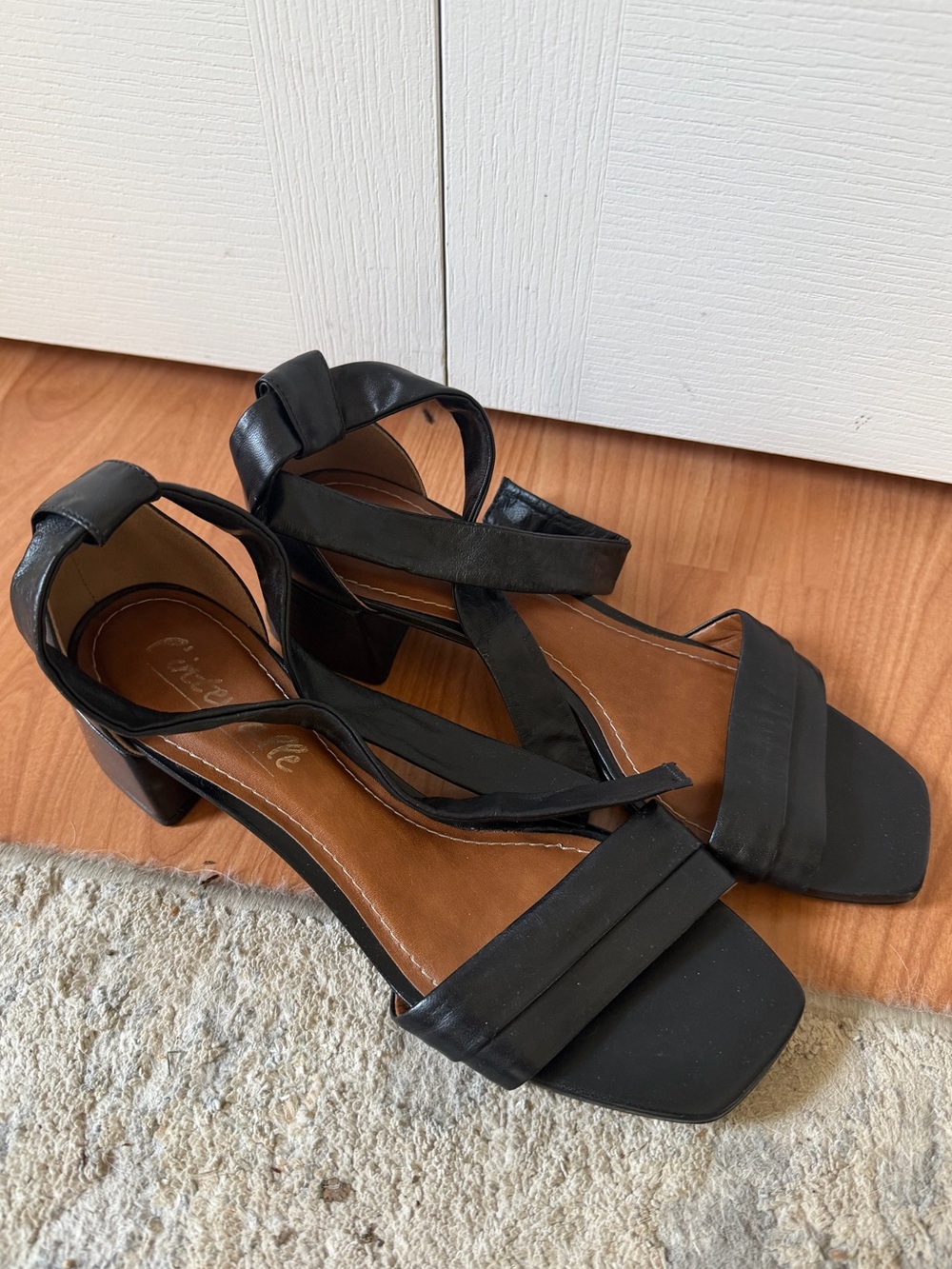 L’Intervalle Kitten Heels